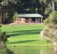 Pemberton Lake View Chalets - Kingaroy Accommodation