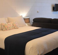 Penguin Seaside Motel - Kingaroy Accommodation