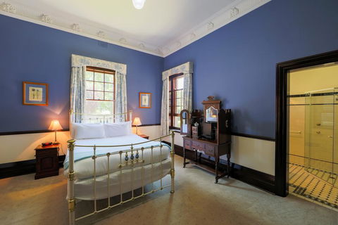 Petersons Armidale Winery And Guesthouse - Kingaroy Accommodation 2