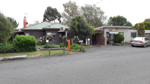 Pinewood Caravan Park - Kingaroy Accommodation 2