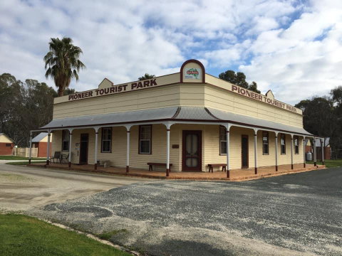 Pioneer Tourist Park - Kingaroy Accommodation 0