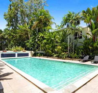 Plantation House 1 Spacious 4 Bedroom House Near Beach WIFI Netflix Telstra TV Playground Pool BBQ - Kingaroy Accommodation