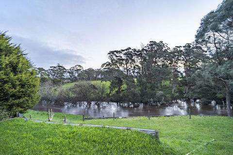 Platypus Waters B&B - Kingaroy Accommodation 3