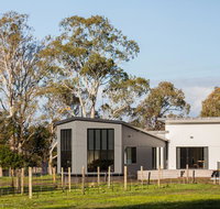 Pomonal Estate Mt Cassell Villa - Kingaroy Accommodation