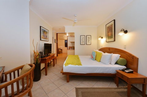 Poolside Studio - Kingaroy Accommodation 2