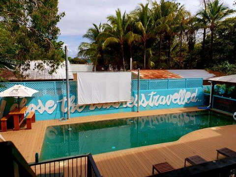 Port Douglas Backpackers - Kingaroy Accommodation 1