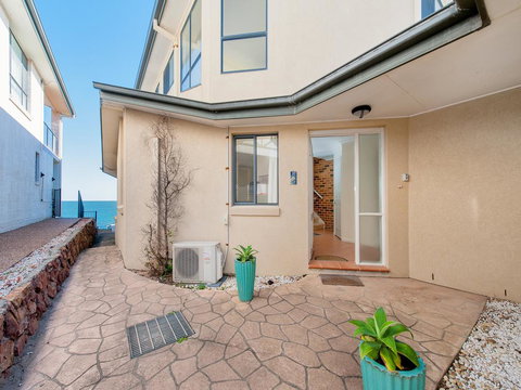 Portovenere Fishermans Bay - Kingaroy Accommodation 2