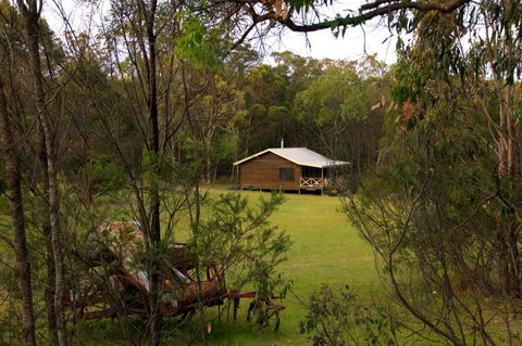 Possum's Hollow And Hooter's Hut - Kingaroy Accommodation 0