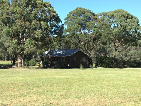 Possum's Hollow And Hooter's Hut - Kingaroy Accommodation 2