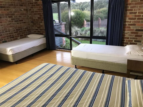 Prom Coast Holiday Lodge - Kingaroy Accommodation 1