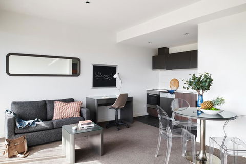 Punthill Dandenong - Kingaroy Accommodation 0
