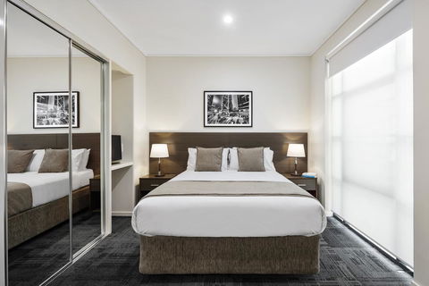 Quest Narre Warren - Kingaroy Accommodation 0