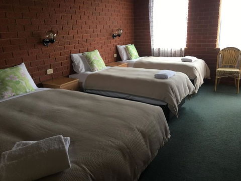 Railway Motel Myrtleford - Kingaroy Accommodation 2