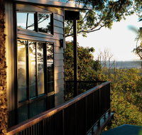 Rainforest Gardens - Luxury Hillside Chalets with Views to Bay  Islands - Kingaroy Accommodation
