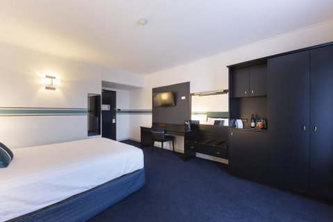 Ramada Diplomat Canberra - Kingaroy Accommodation 2
