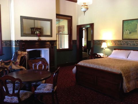 Ranelagh House - Kingaroy Accommodation 2