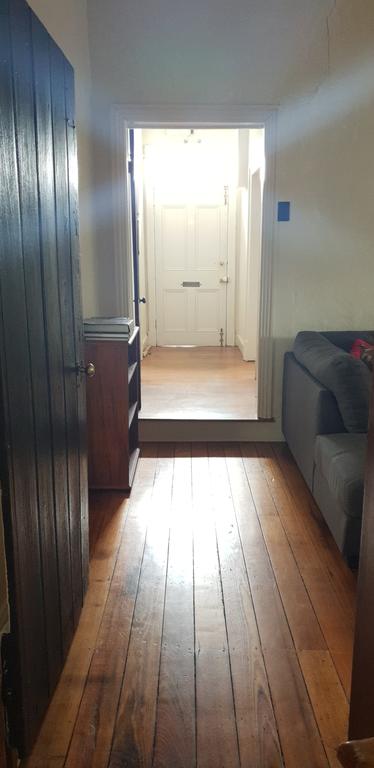 Red Brier Cottage Accommodation - Kingaroy Accommodation 3