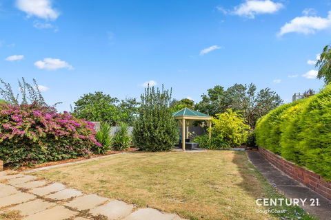 Reef & Vines Port Noarlunga - Kingaroy Accommodation 1