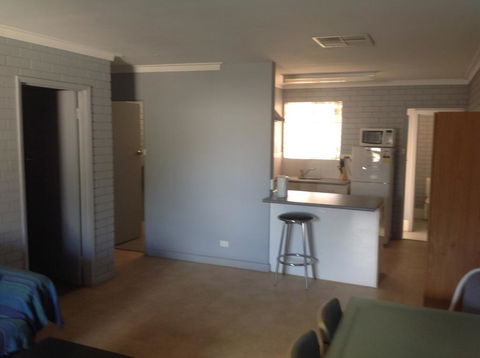 Rhodeside Lodge - Kingaroy Accommodation 1
