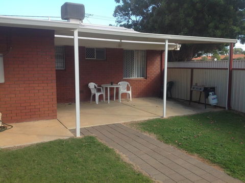 Rhodeside Lodge - Kingaroy Accommodation 3