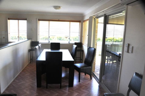 Ridgehouse - Kingaroy Accommodation 3