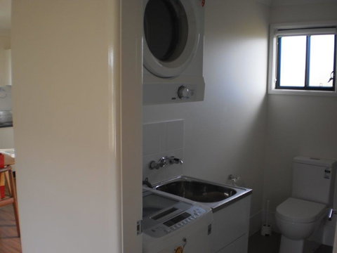 River Downs Cottage - Kingaroy Accommodation 1