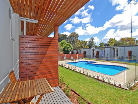 Riverside Ocean Grove - Kingaroy Accommodation 0