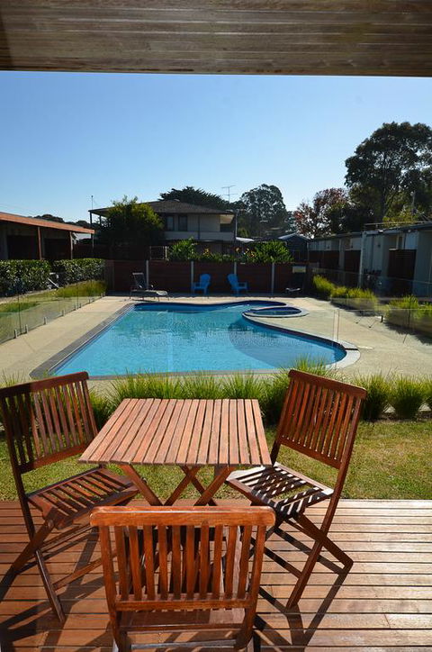 Riverside Ocean Grove - Kingaroy Accommodation 3