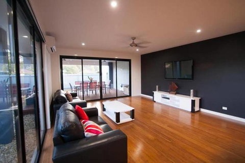 RL Apartments 3 Simms St - Kingaroy Accommodation 1