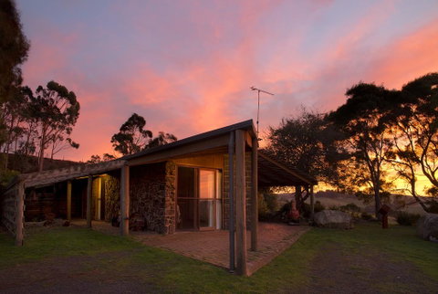 Rockbank Retreat - Kingaroy Accommodation 0