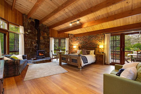 Rocky Creek Art Garden B&B - Kingaroy Accommodation 0