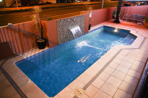Rocky Resort Motor Inn - Kingaroy Accommodation 3