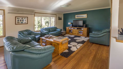 Rosemary Avenue 48 Bawley Point - Kingaroy Accommodation 1