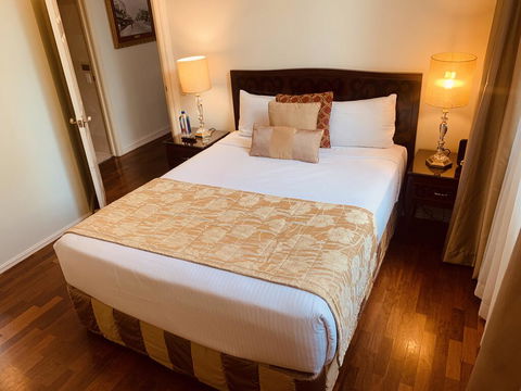 Royal Albert Hotel - Kingaroy Accommodation 2
