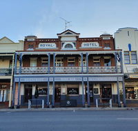 Royal Hotel - Kingaroy Accommodation
