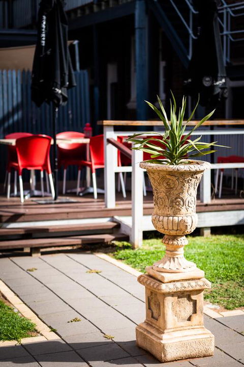 Royal Hotel - Kingaroy Accommodation 3