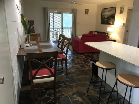 Royal Palm Cottage, Entire Two Bedroom 2 Bathroom House With Pool - Kingaroy Accommodation 1