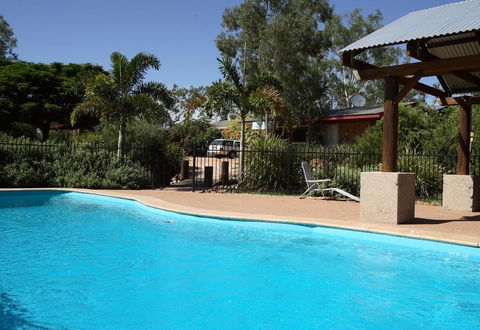 Rubyvale Motel & Holiday Units - Kingaroy Accommodation 2