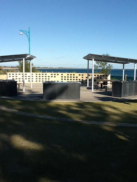 Safety Bay Guest House - Kingaroy Accommodation 3
