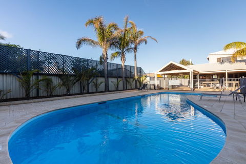 Sails Geraldton Accommodation - Kingaroy Accommodation 0