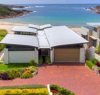 Sails on the Beachfront - Exclusive Seaside Home - Kingaroy Accommodation