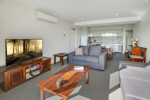Salt Five Apartment Sorrento - Main Street Location - Kingaroy Accommodation 0