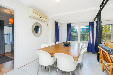 Salty Grape Beach House - Kingaroy Accommodation 2