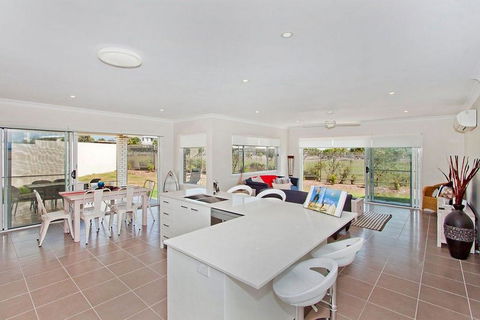 SALTY PAUSE @ BONDI HOUSE - Kingaroy Accommodation 1