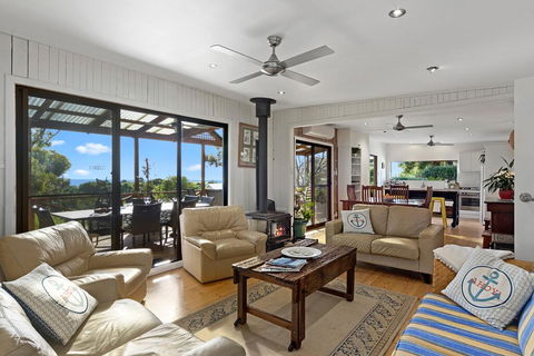 Sandy Feet Retreat - 13 Scenic View Drive - Kingaroy Accommodation 0