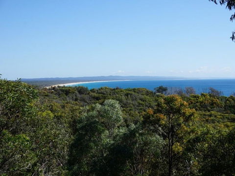 Scribbly Gums - Rainbow Beach, Ocean-front Spacious Home With Pool - Kingaroy Accommodation 1
