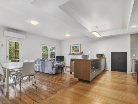 SEA CORNER - Anglesea - Kingaroy Accommodation 1
