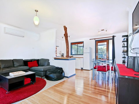 Sea Devine - Kingaroy Accommodation 1