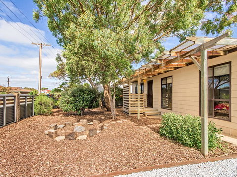 Sea Devine - Kingaroy Accommodation 0