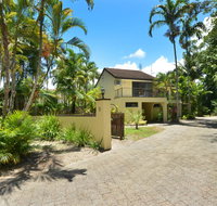 Sea La Villa Port Douglas - Kingaroy Accommodation